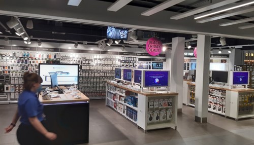 A brand-new InMotion store with exclusive brands and latest technology has opened at Aberdeen International Airport.